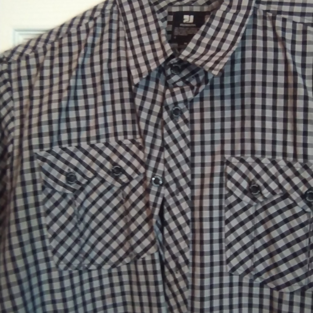 Clothes - Picture 14 of 17